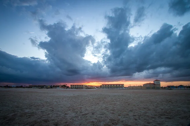 St. Augustine Beach, Canon 7D with Canon EF-S 10-22mm @ 10mm, 1.6s @ f/22, ISO 200