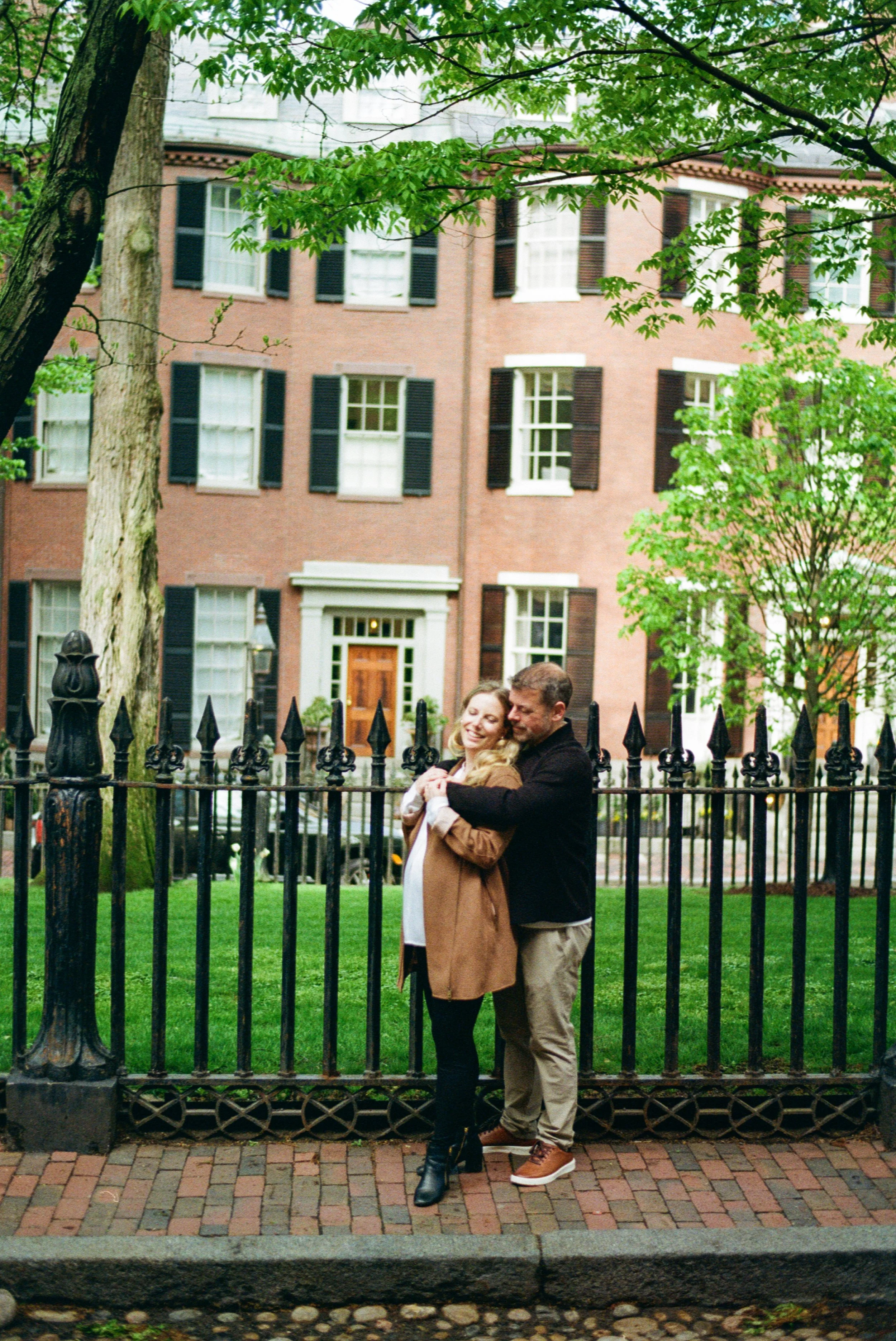 051026-Cathy-Aaron-Engagement-Color-Film-015.jpg