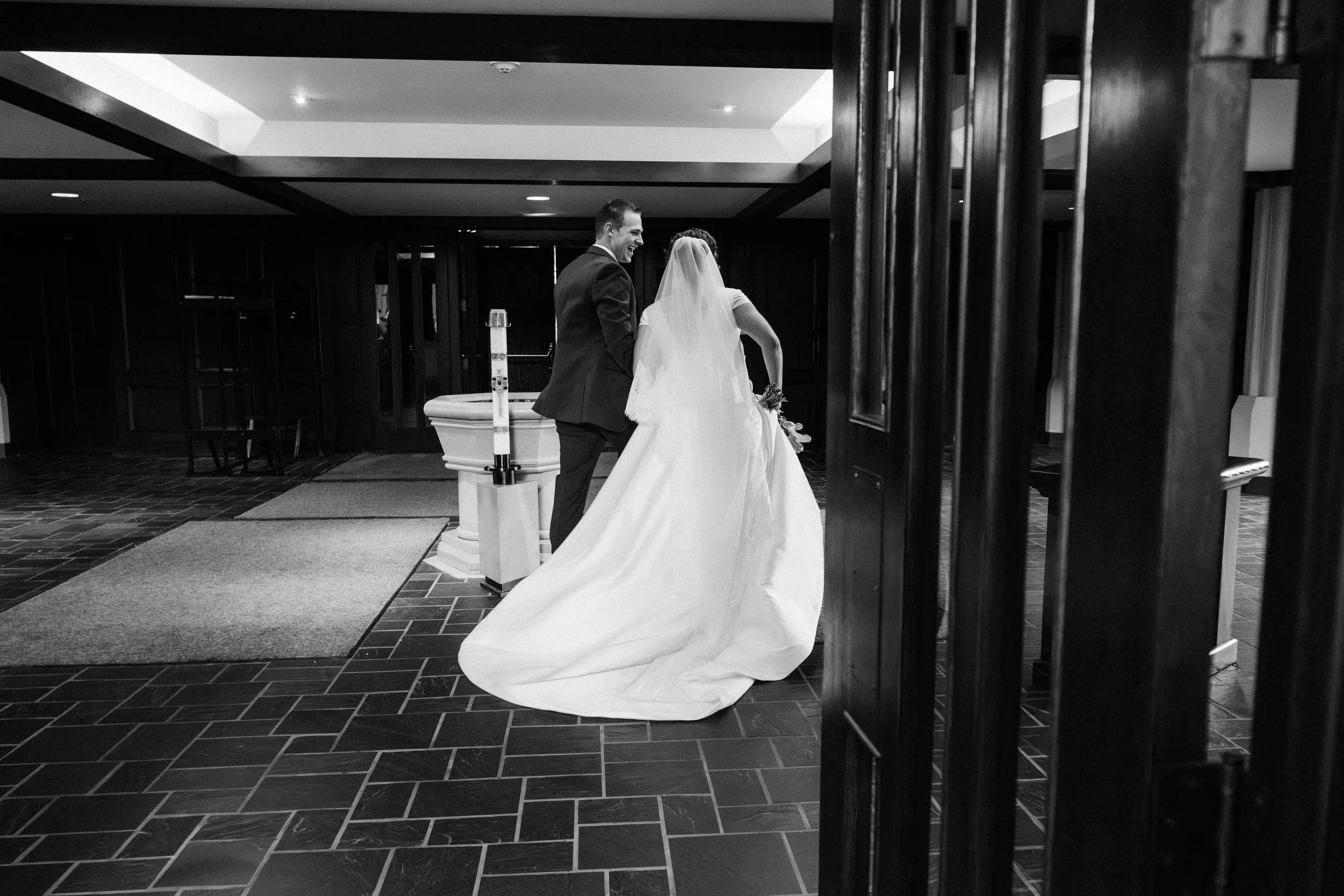 7 Wedding Day Tips Most Couples Don’t Hear Until It’s Too Late | Massachusetts Wedding Photographer
