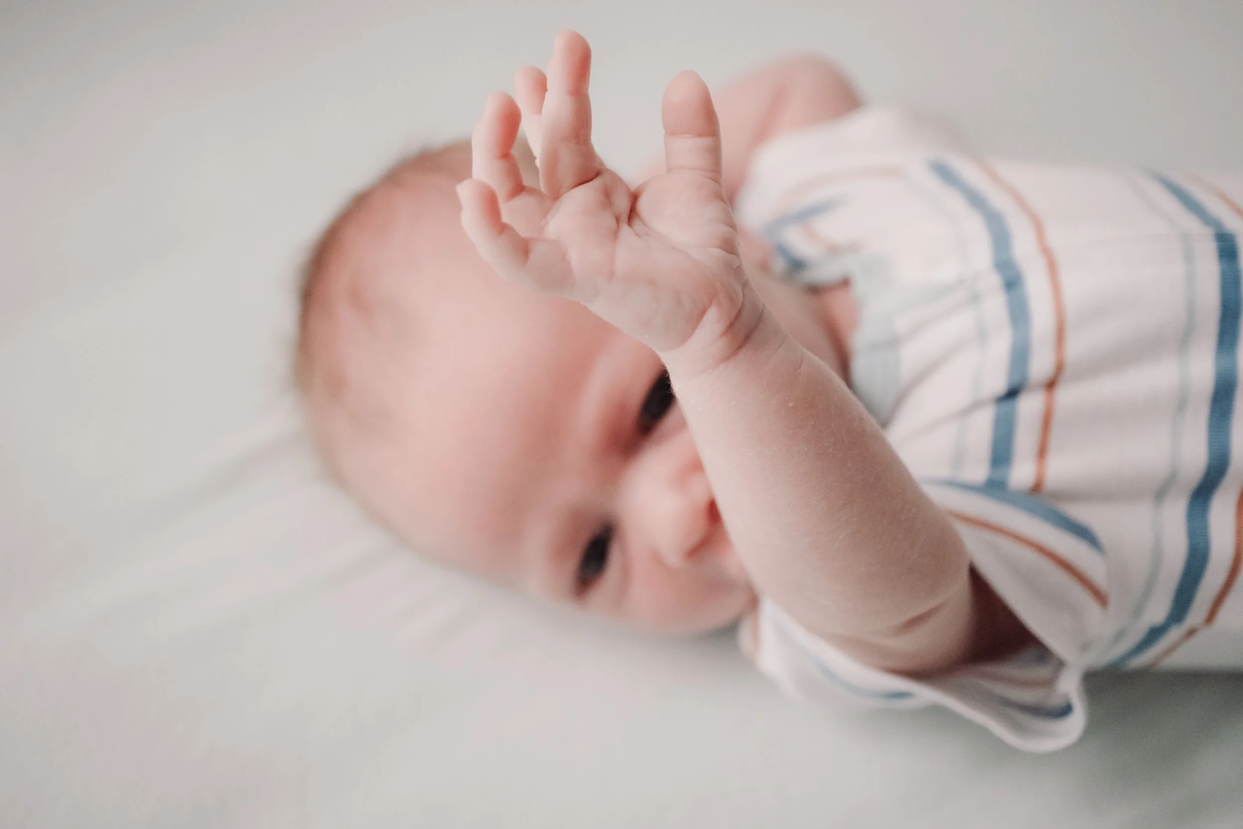070225-Ezra-Leavitt-Newborn-200.jpg
