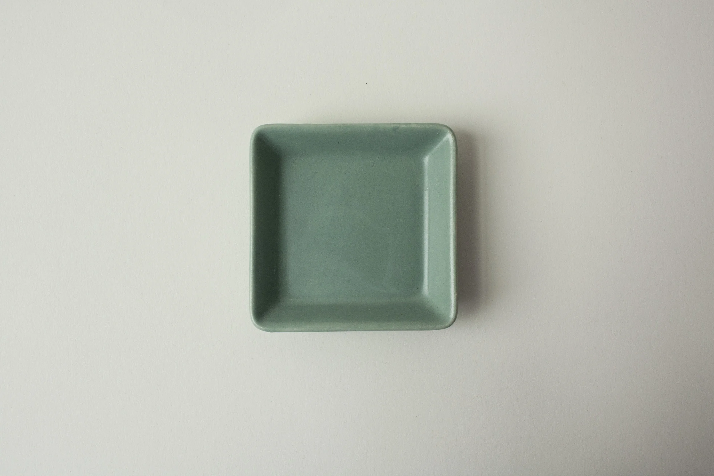 665. square dish | 2.75"