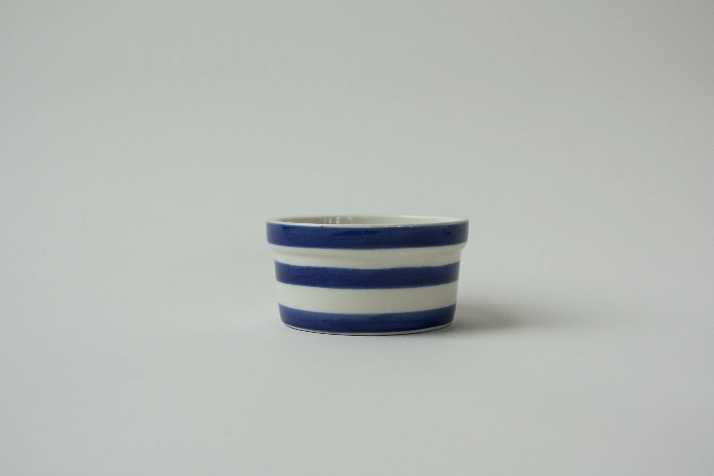 735. striped crock | 3.5" x 1.75"