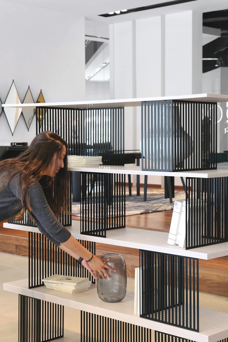 PARTITION+for+ROCHE+BOBOIS+by+JOEL+ESCALONA+—+STORE+—+03.jpg
