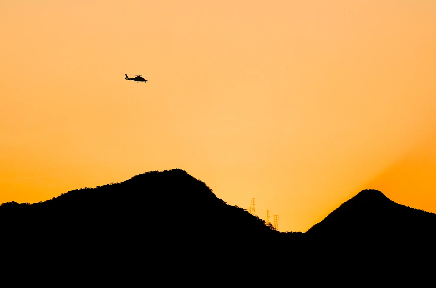 Pôr do sol no Maciço da Tijuca