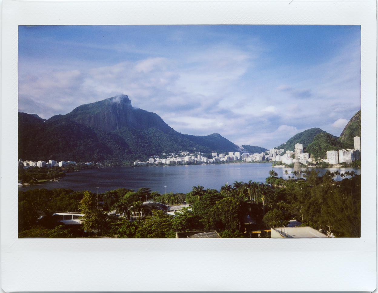 Lagoa_InstaxWide300_002.jpg