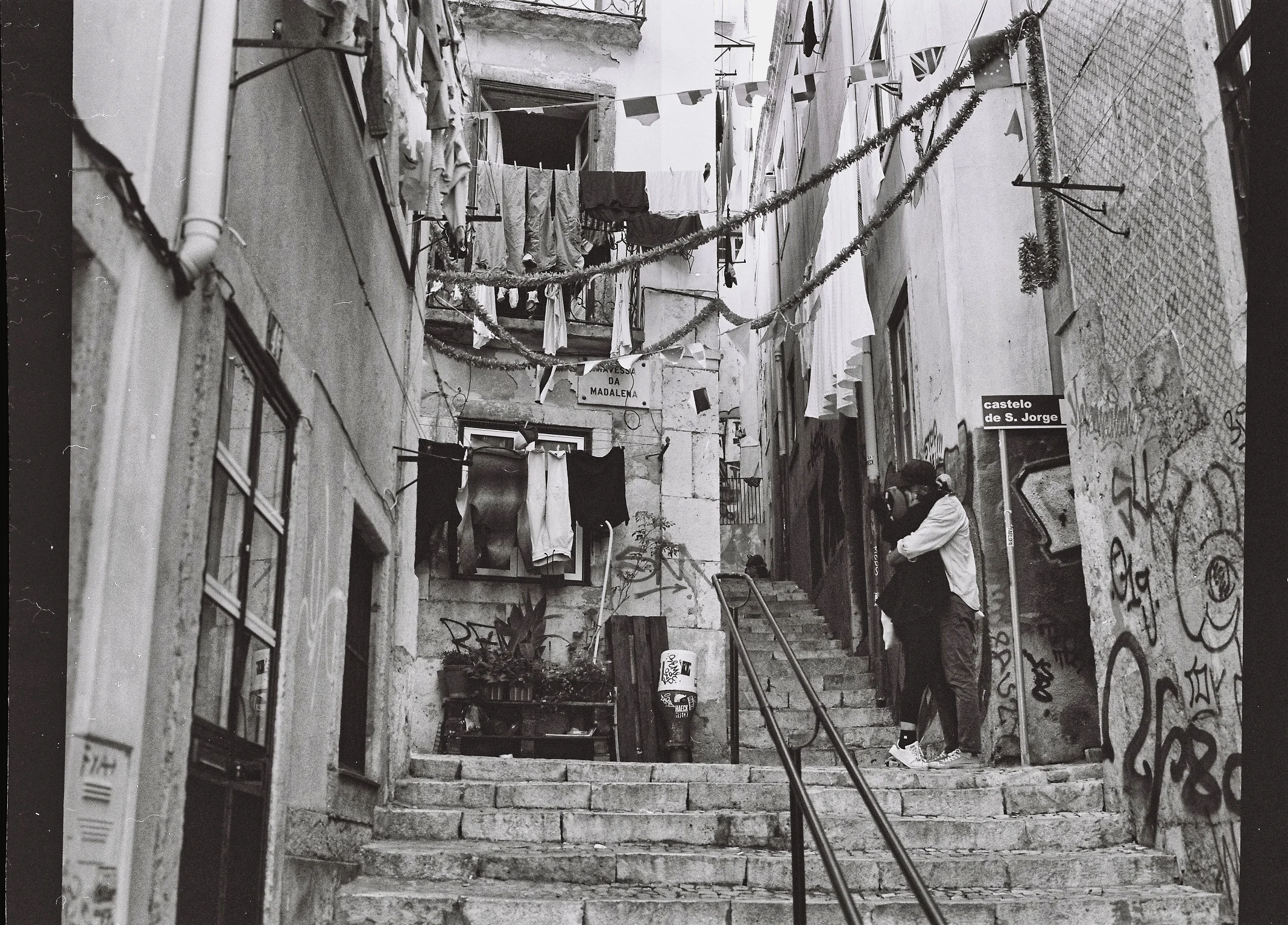 Lovers in the alley
