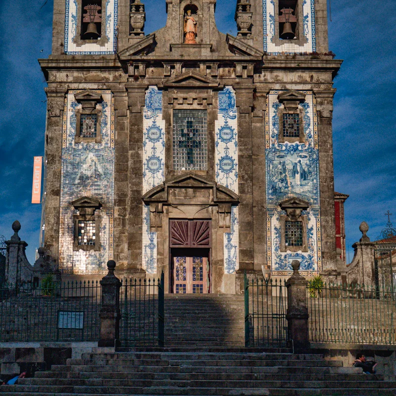 not only churches are full of grandios tiles