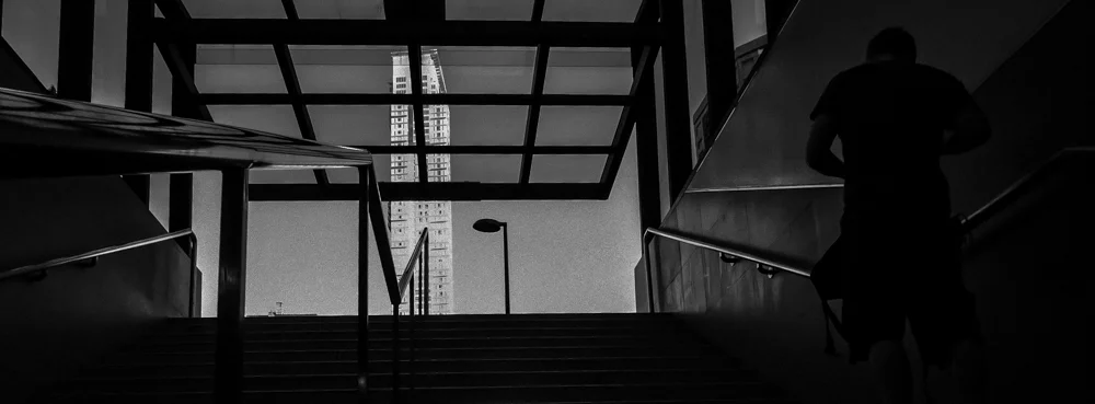 walk the line Voigtländer 15mm-3.jpg