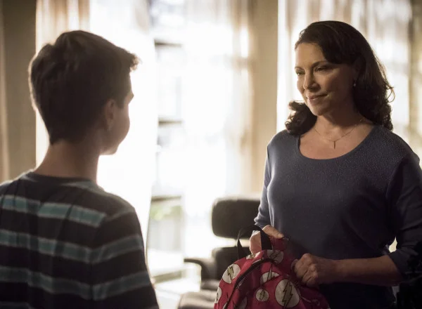 arrow-season-6-photos-2.jpg