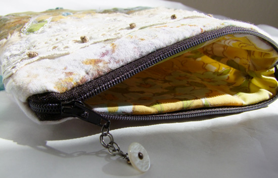FlowerPouch3.jpg