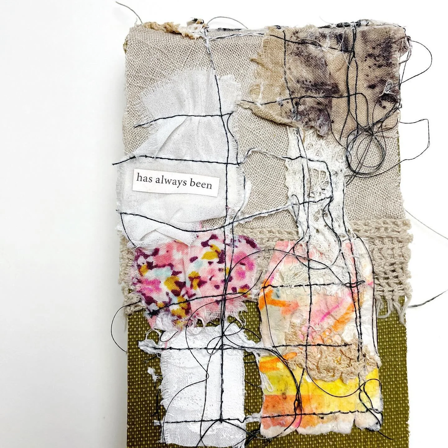 A new skinny mini journal...this one is called HAS ALWAYS BEEN. 💕

#mixedmediajournal #artjournaleveryday #artjournaling #artjournalingdaily #artjournalingpractice #artistjournal #creativejournaling #handmadejournal #journalpage #handmadejournals #s
