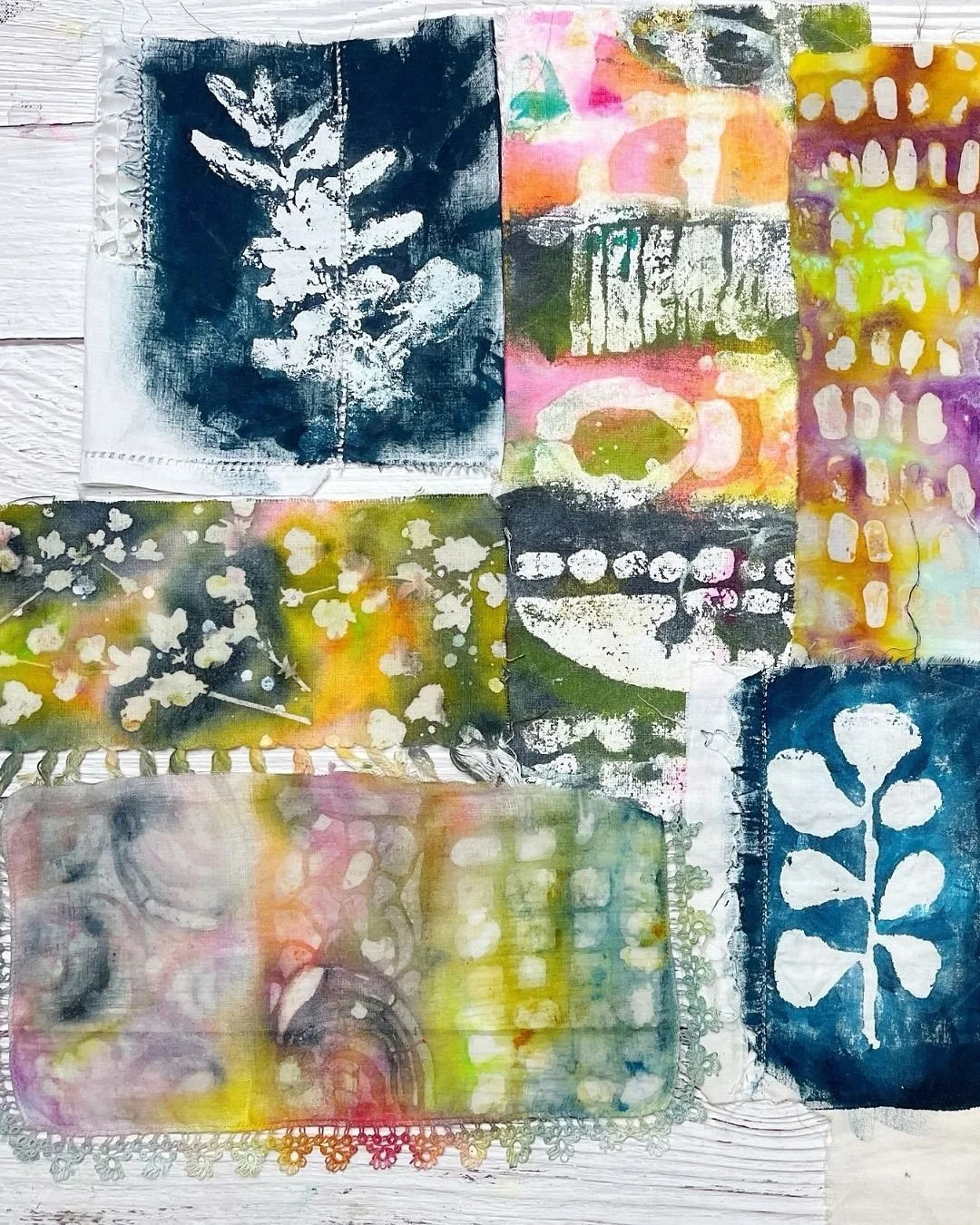 Heads up Roben&rsquo;s Nest members: we&rsquo;ve got a creative month planned for you in October! 🎃
⠀⠀⠀⠀⠀⠀⠀⠀⠀
Here&rsquo;s what&rsquo;s coming up...
📅 October 1st: Batik with Stencils Course
📅 October 4th: Live Nesting Session One
📅 October 5th: 