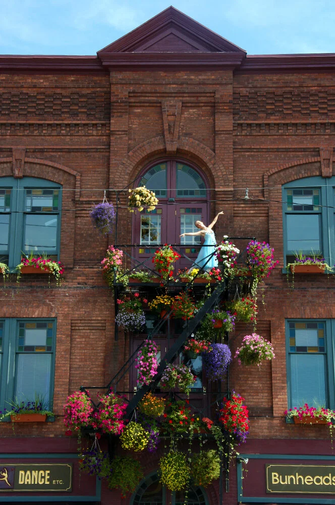 Esape to Saratoga1.jpg