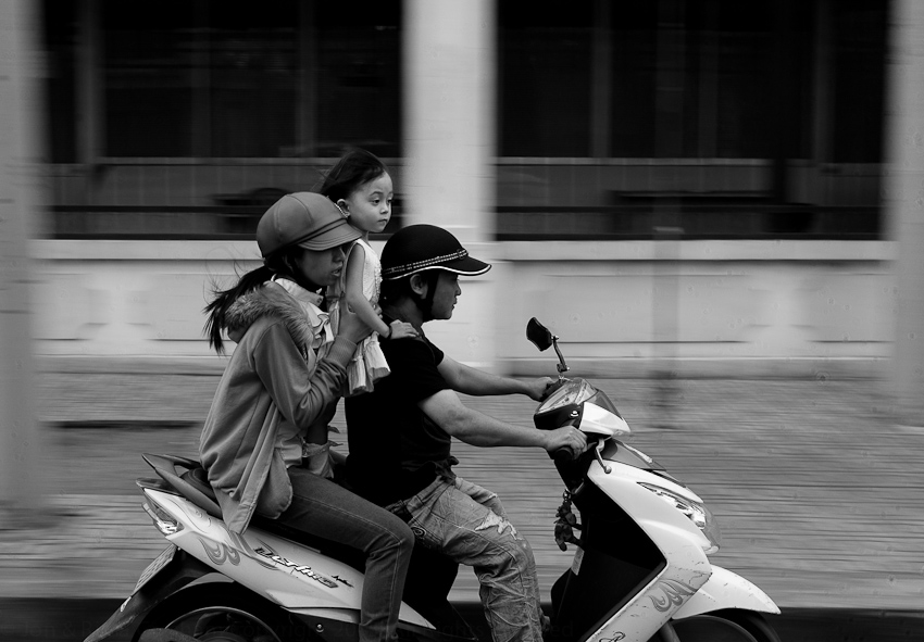  A Girl &amp; A Guy in a Kijang in Kemang 