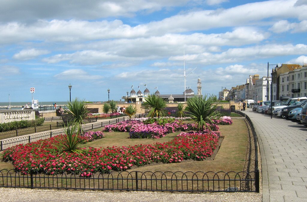 pier gardens (5).jpg