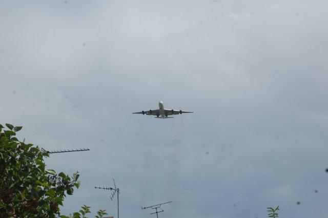 Low aircraft8.jpg