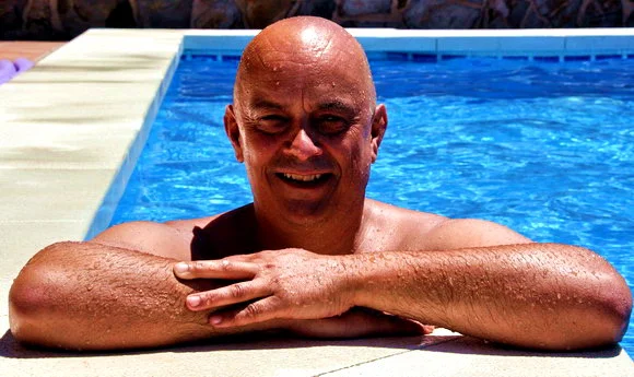twistingbythepool.jpg