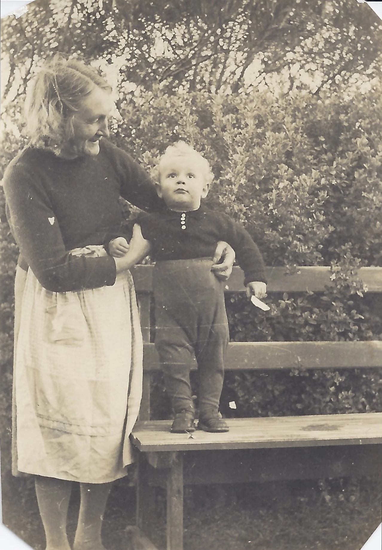 Florence Anderson (nee Britton) with Bob Anderson