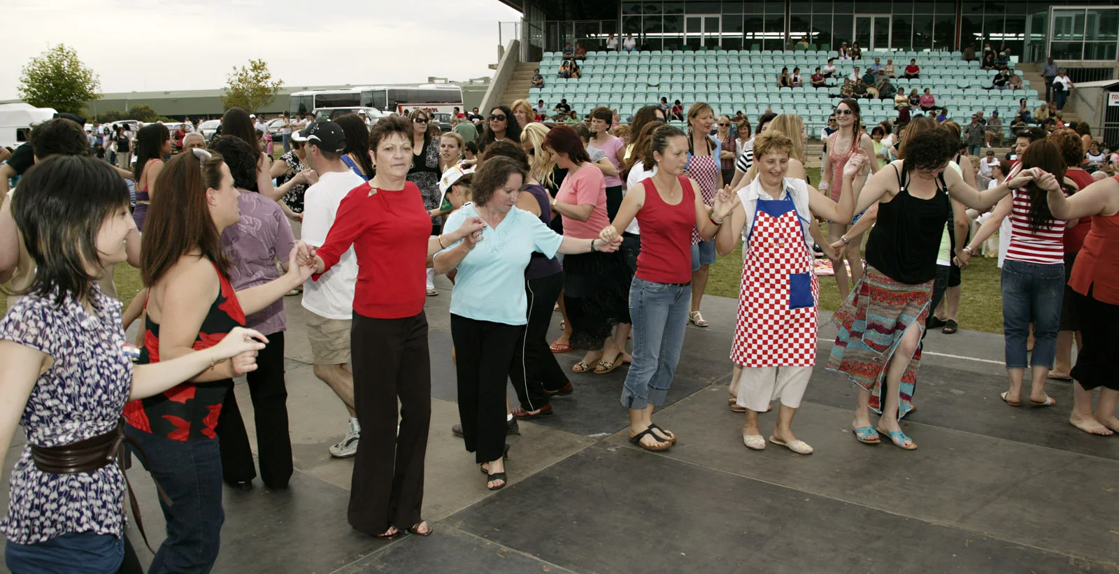 Festa06_DI_Kolo280_004.jpg