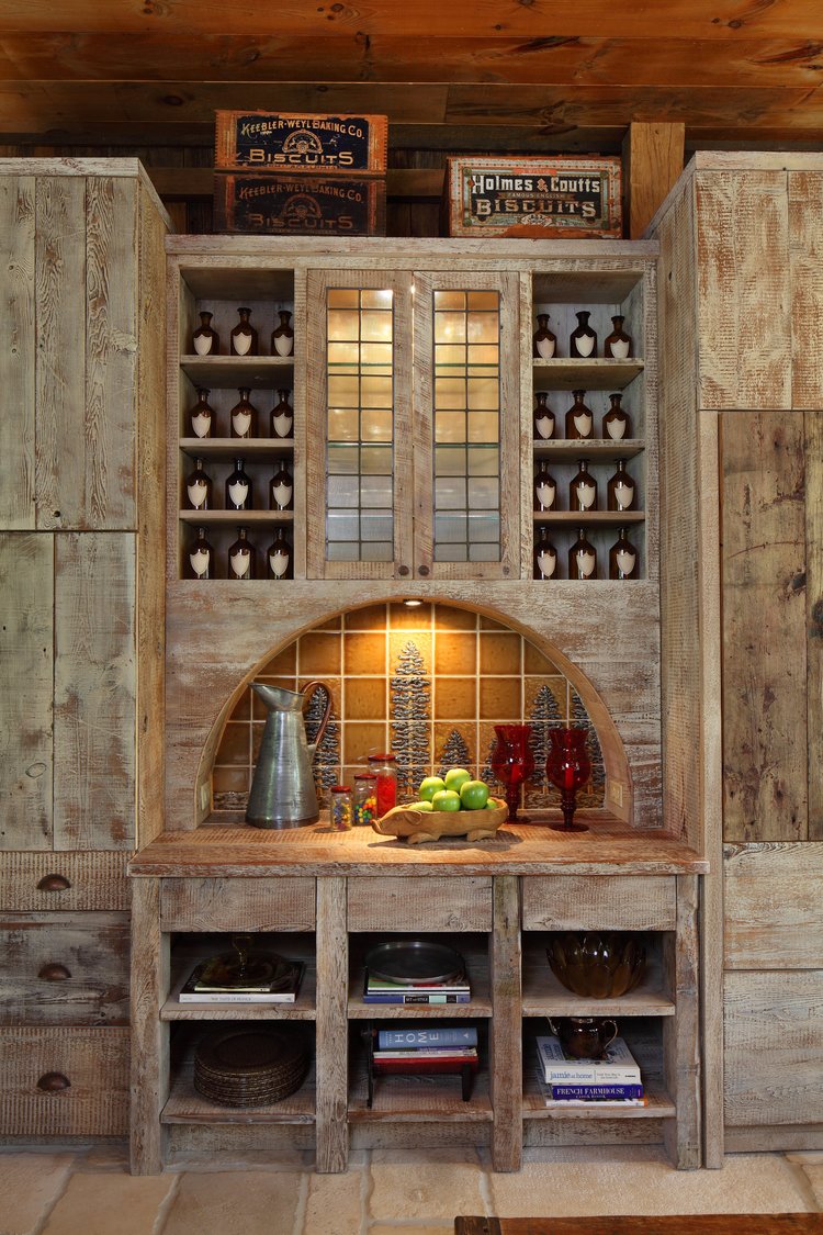 IWI_PA-Barn_kitchen_cabinets_raw_wood_details_desk_tile.jpg