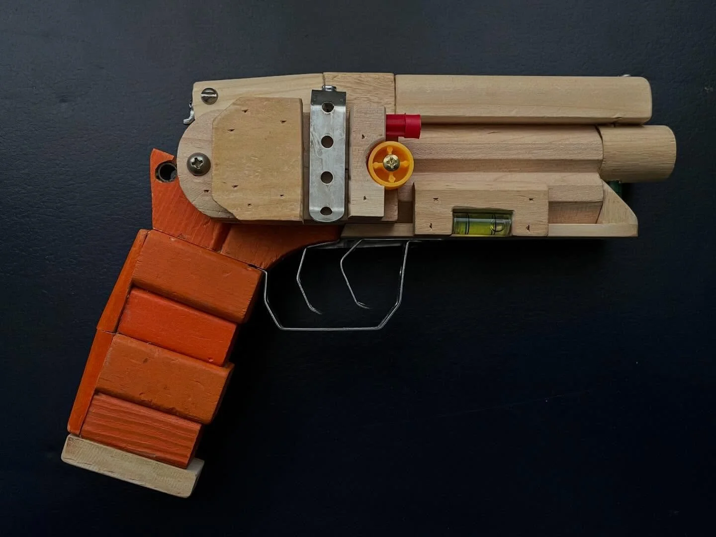 Block Runner
My Robot Fever style take on the classic Blade Runner gun. Using kids toys, wood blocks, erector sets, a pencil, and misc screws/hardware from around the shop, I&rsquo;ve been working on some cool things I&rsquo;m excited to show more of