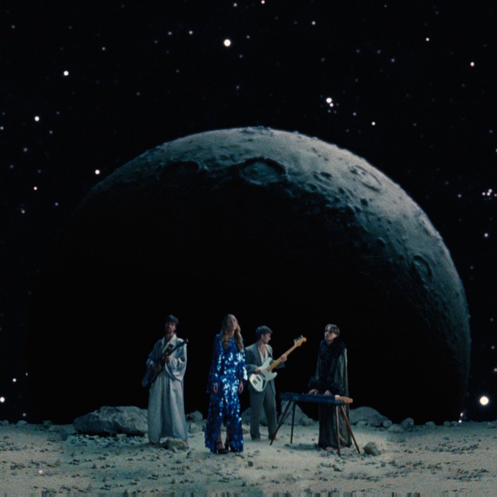 Listen: Movie Stars by Wallners