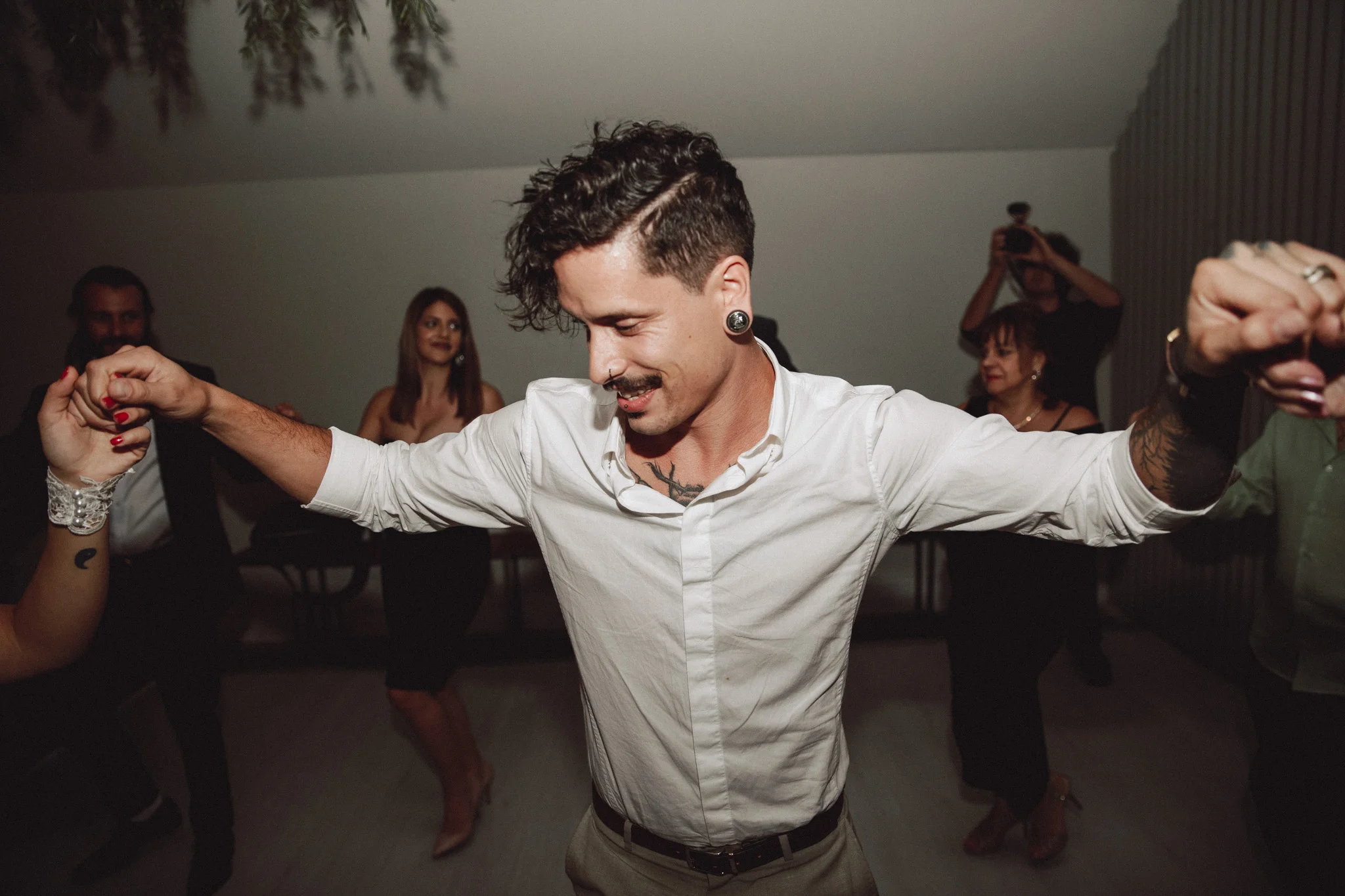 destination wedding photographer_christopher morrison_nuno + peta_adelaide wedding_TEN22 boutique venue_189.jpg