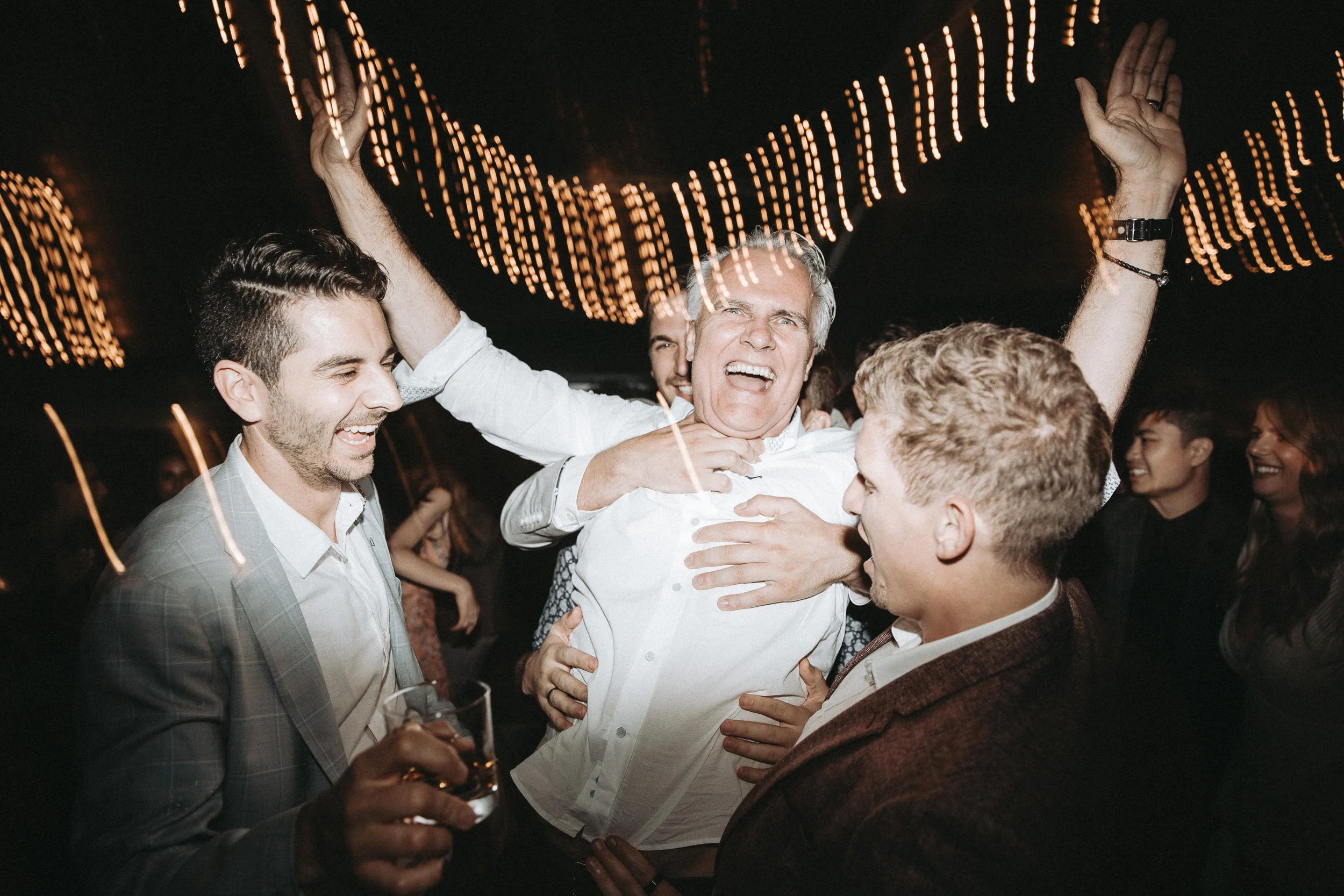 christopher morrison photographer_adelaide hills wedding_ mclaren vale wedding_aldinga wedding_092.jpg