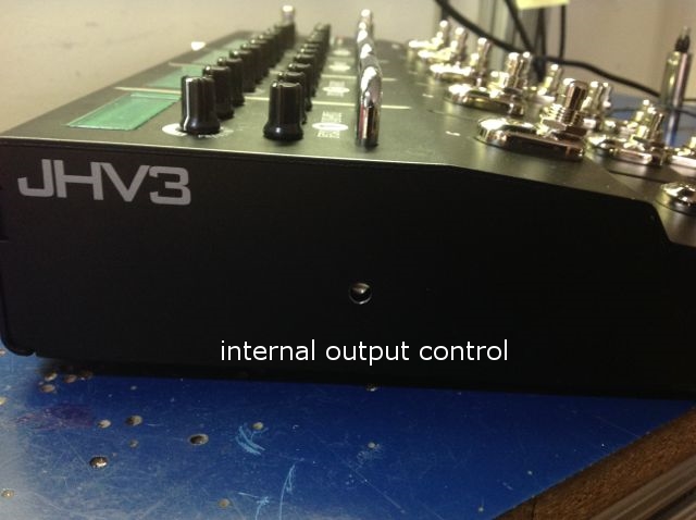  Showing Audio Upgrade, total Replacement Switches and two momentary expression switches. Internal total output control for the AU shown.&nbsp; 