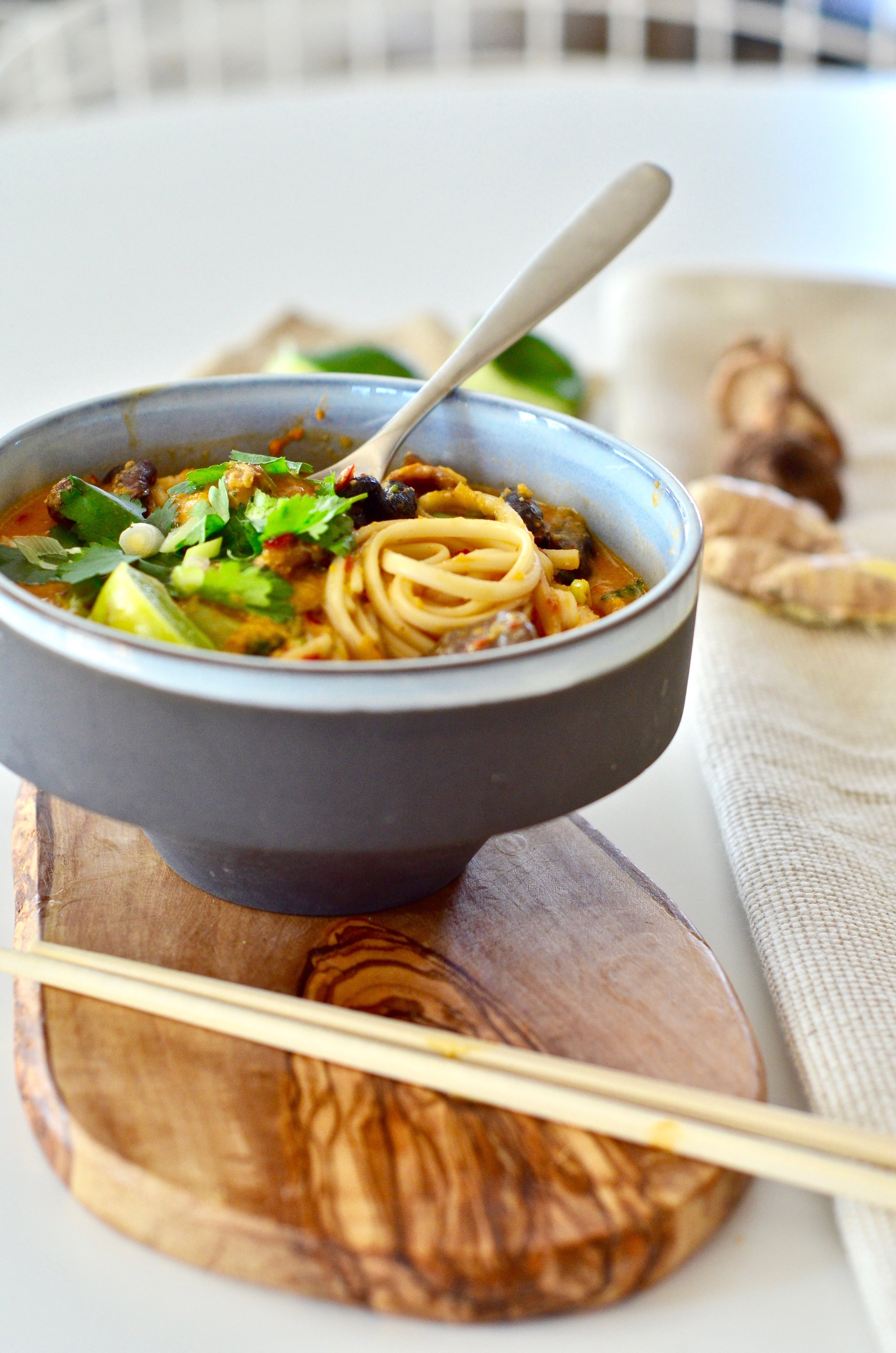 Laksa Soup Recipe with noodles. Vegan + gluten-free. @PureMamas