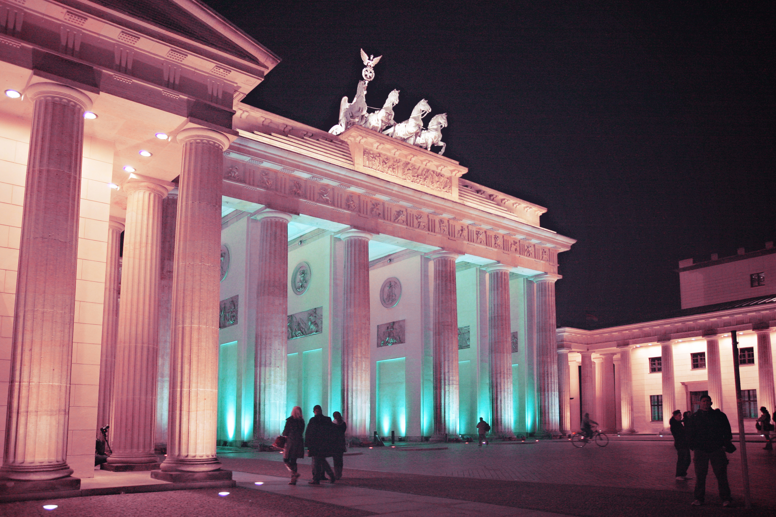 BER_FoL-Brandenburg Gate_04a.jpg