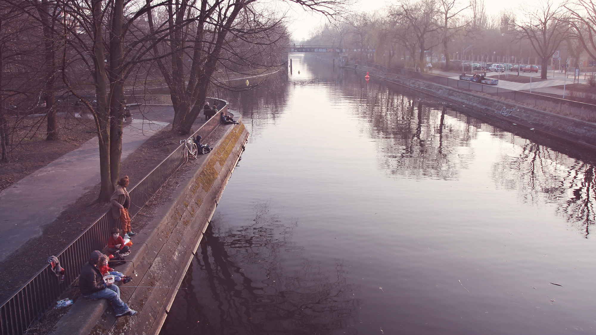 Landwehrkanal im Fruehling.jpg