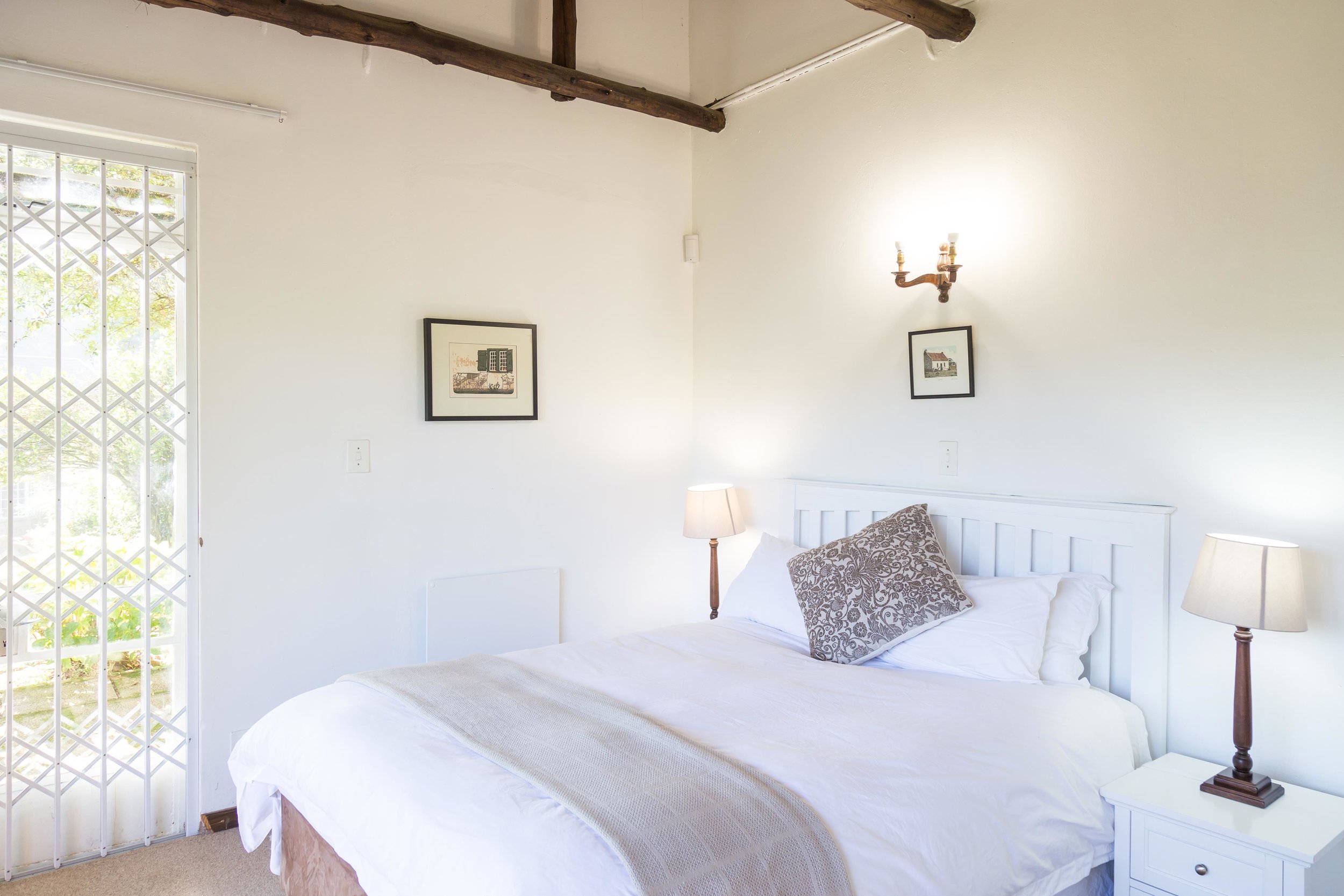 Woodcroft-Cottage-2.jpg