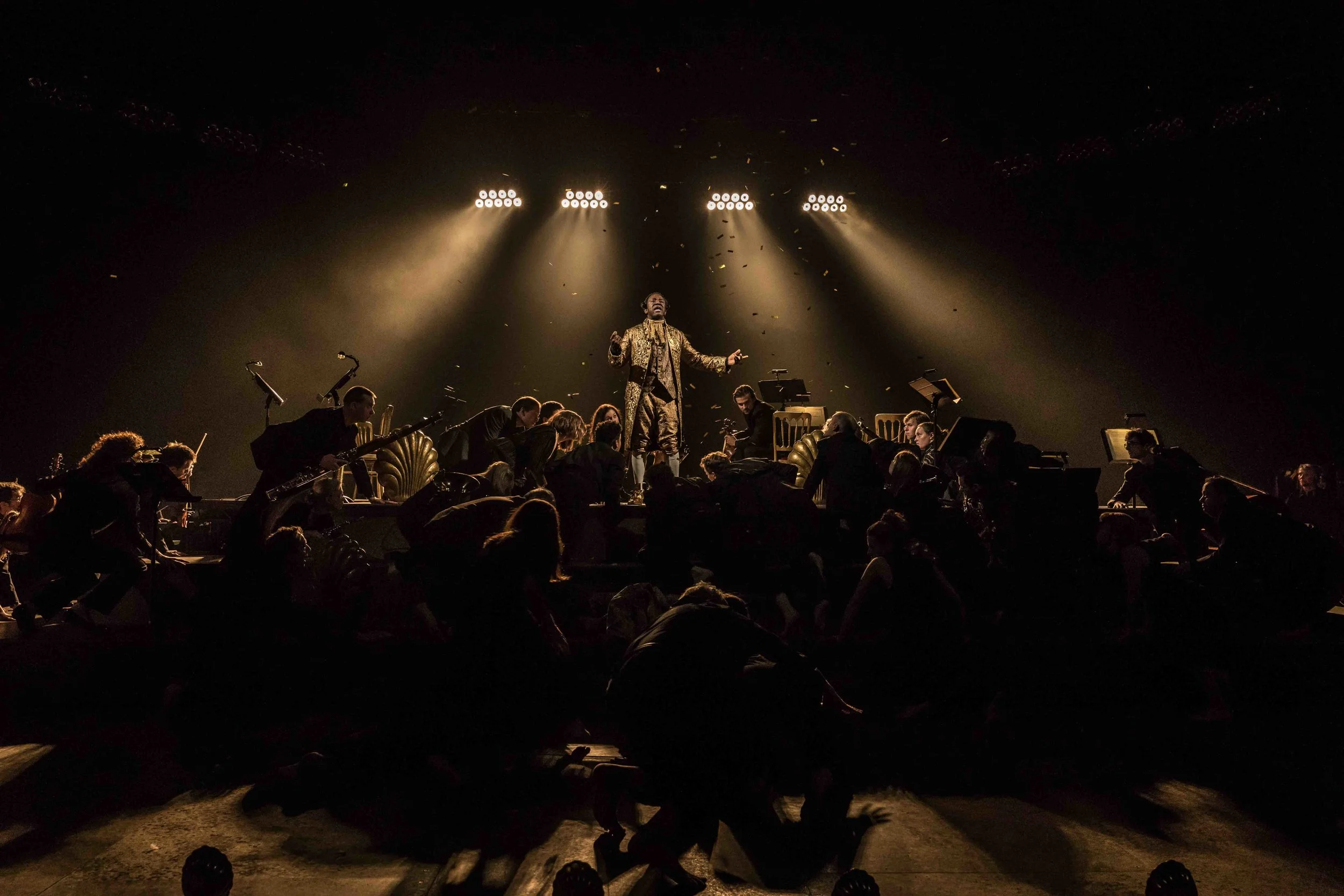 Amadeus TWO-4556 copy.jpg