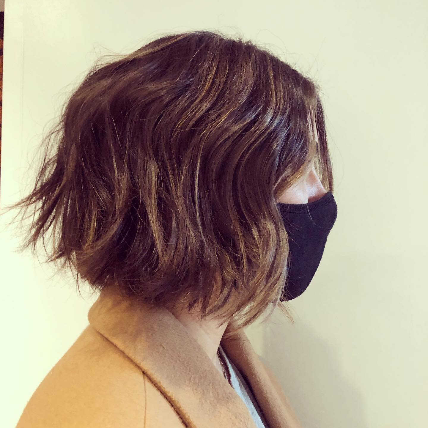 Molly is rocking a new spring textured bob cut and ombr&eacute; color. Designed by Paula @bluenotehair #bobhaircut #goldwellcolor #curlingironwaves