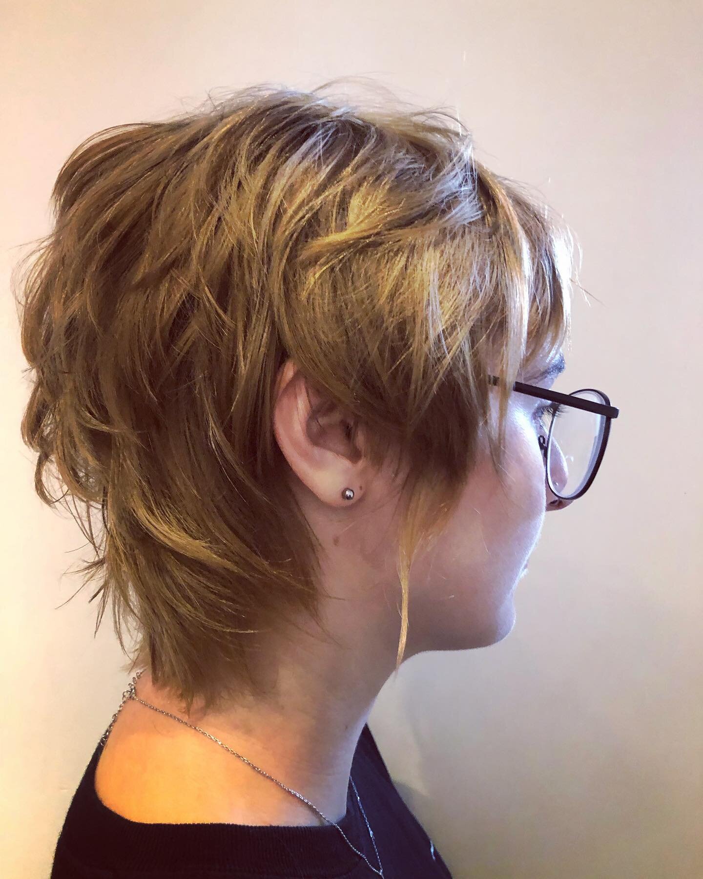 The change of season haircuts! #shagpixie razorcutting #shaghaircut #longpixie