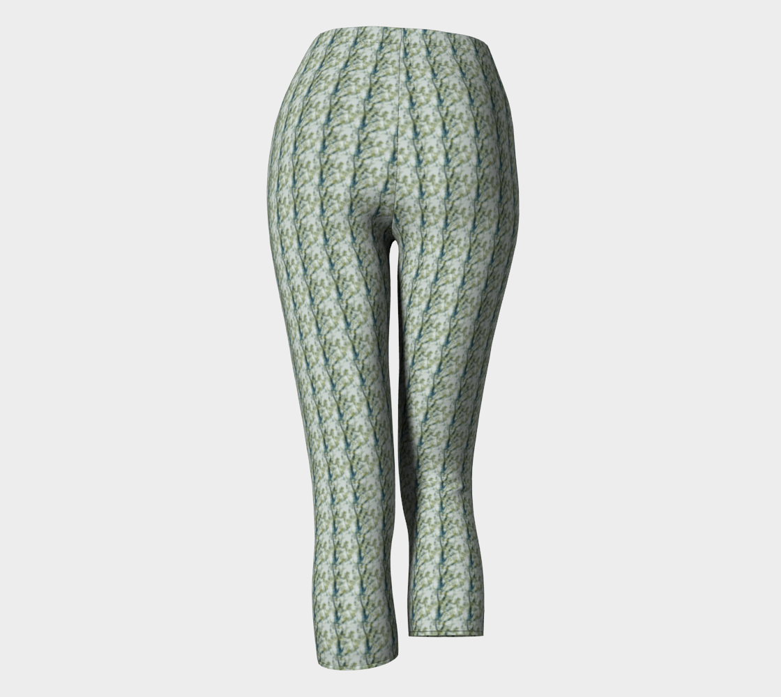 Green Forest Pattern Capris