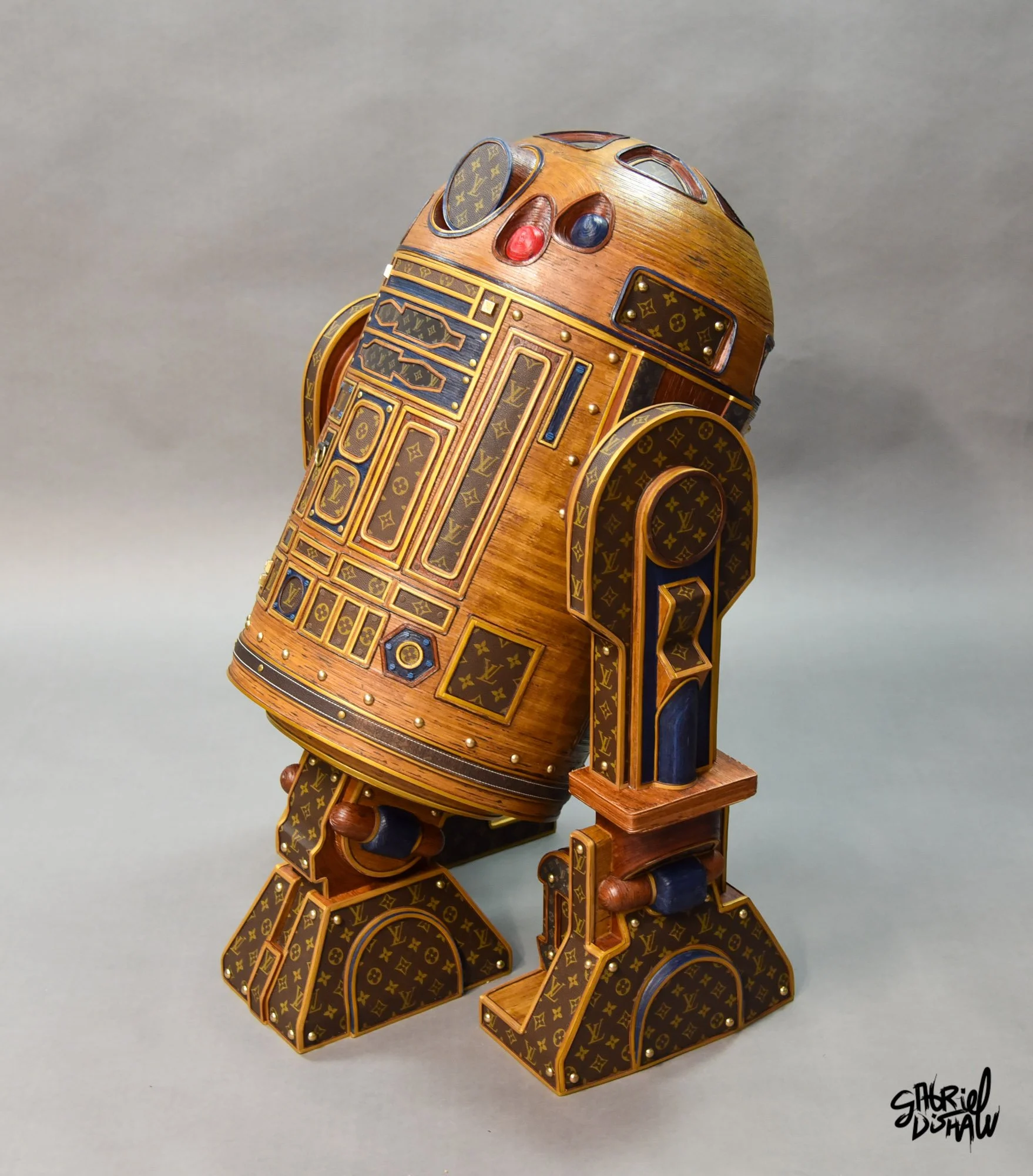 Gabriel-dishaw-r2-deluxe-r2d2-star-wars-luxury-art-droid-upcycled-14.jpg