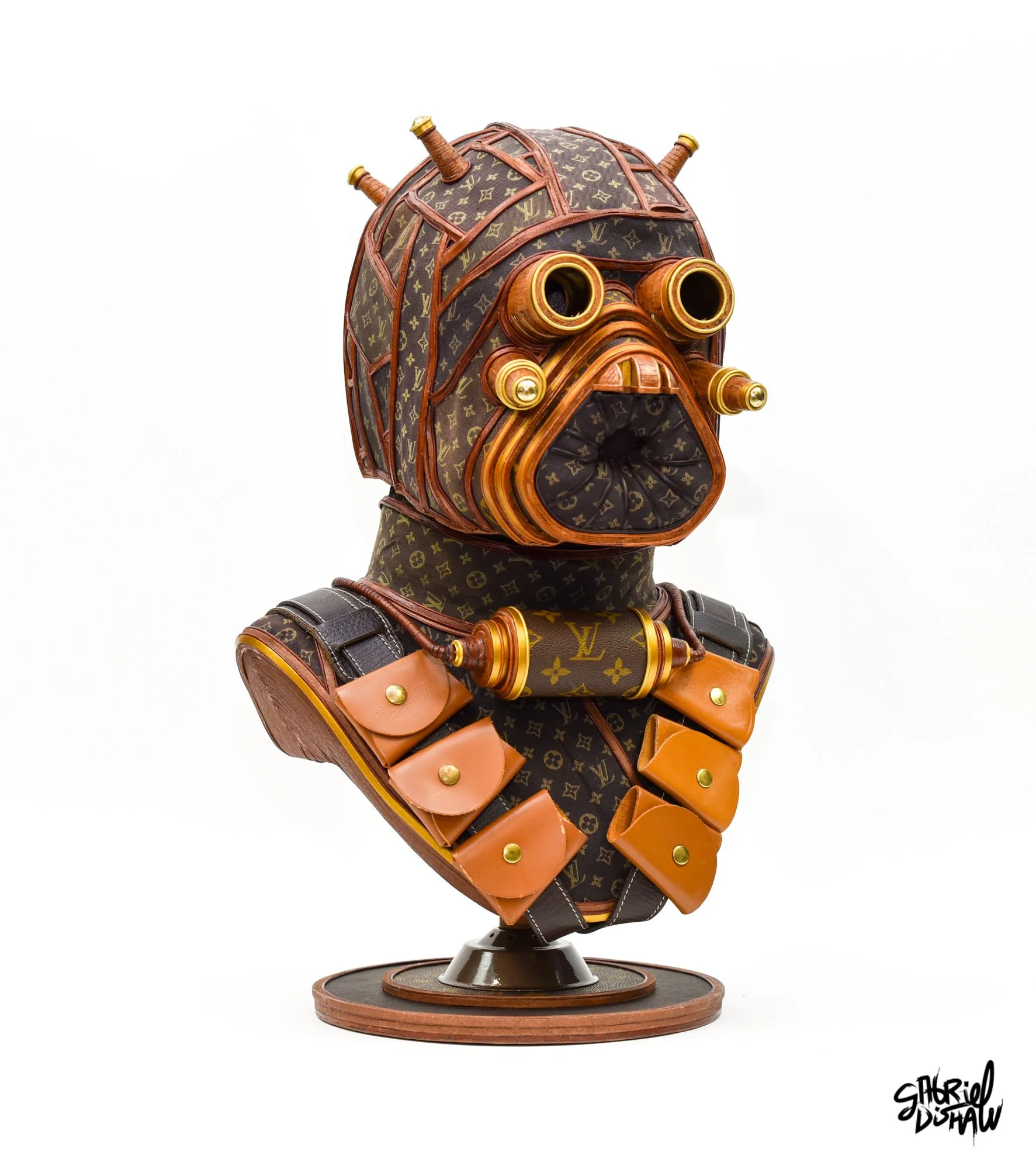 LuxeSken Raider (Tusken Raider)