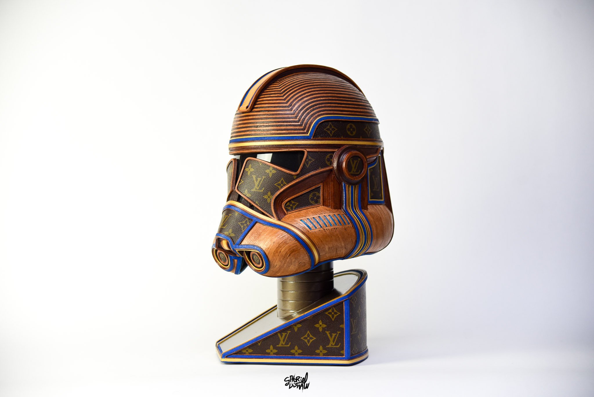 Clone Trooper LV - #upcycledart #art #sculptureart