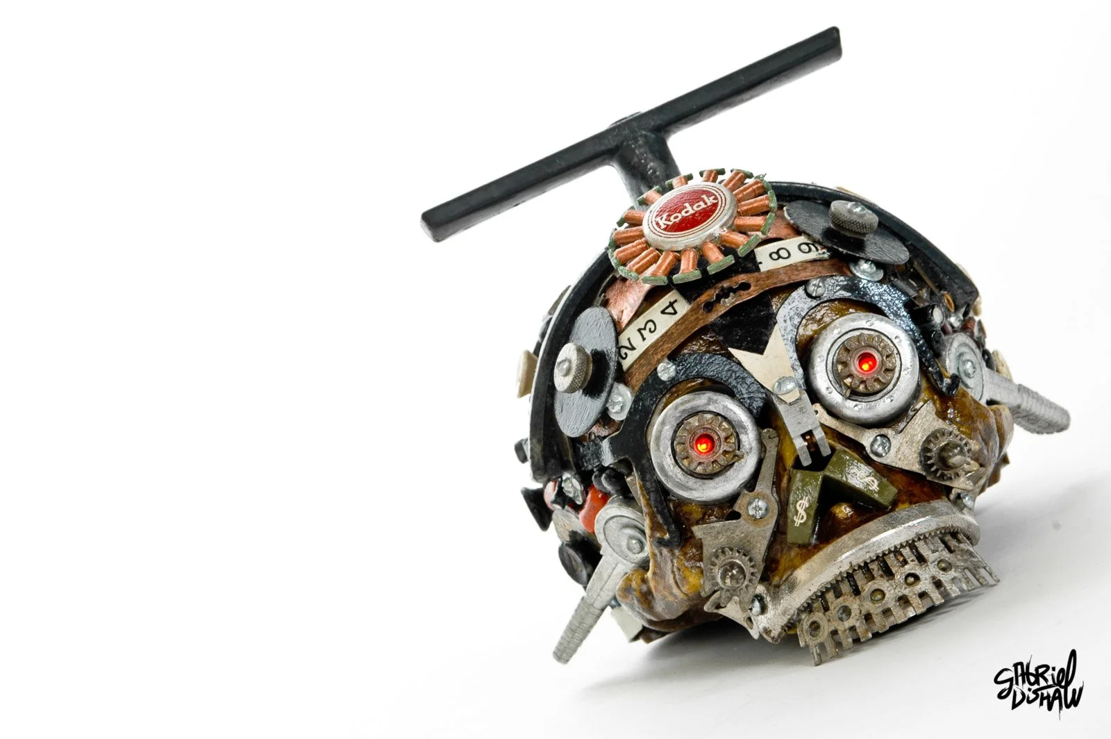 Gabriel-Dishaw-your-days-are-numbered-skull-upcycled-e-waste-skull-series--04.jpg