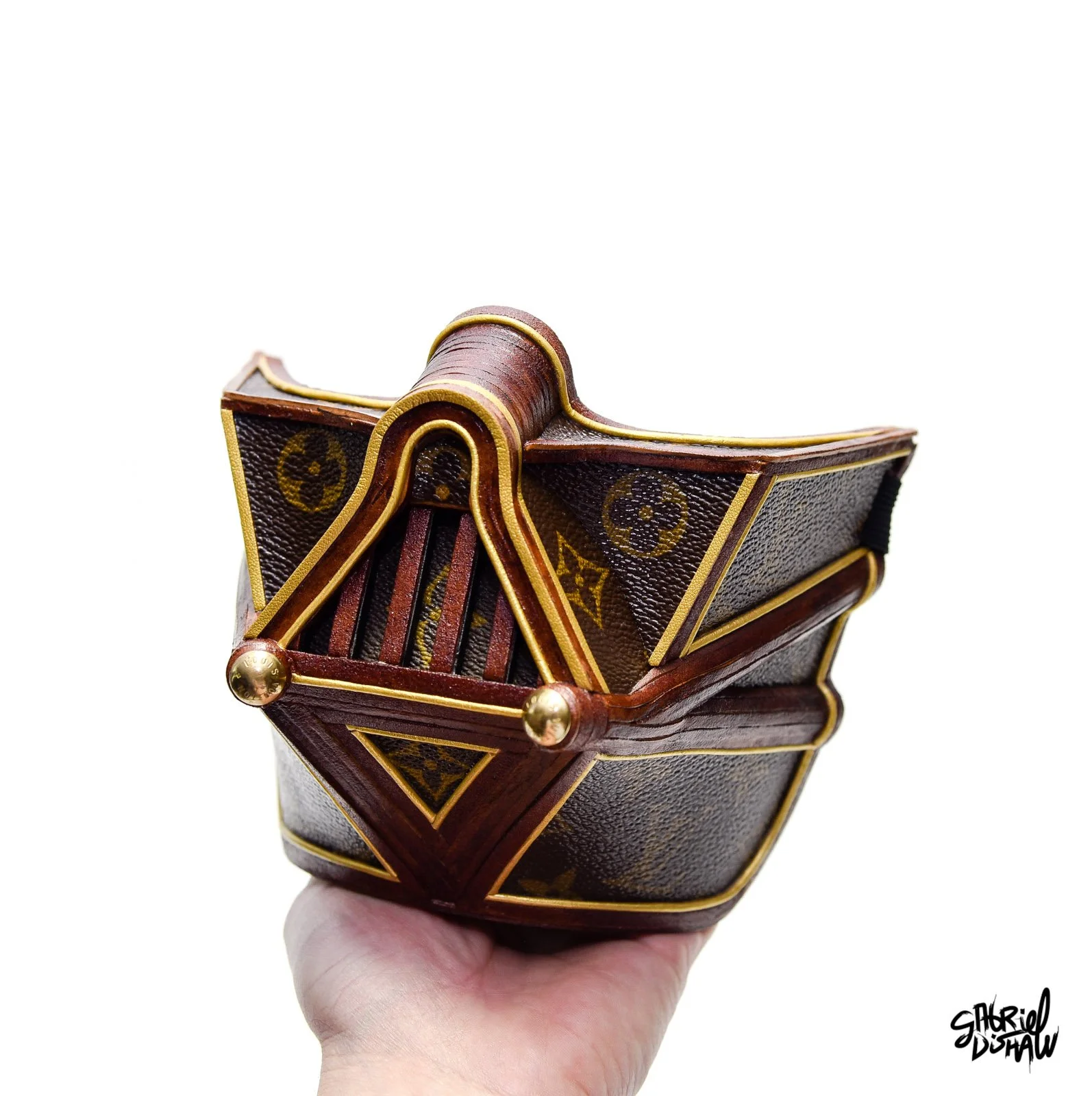 Gabriel-Dishaw-Dishaw-lvader-darth-vader-upcycled-luxury-mask-series-star-wars-06.jpg