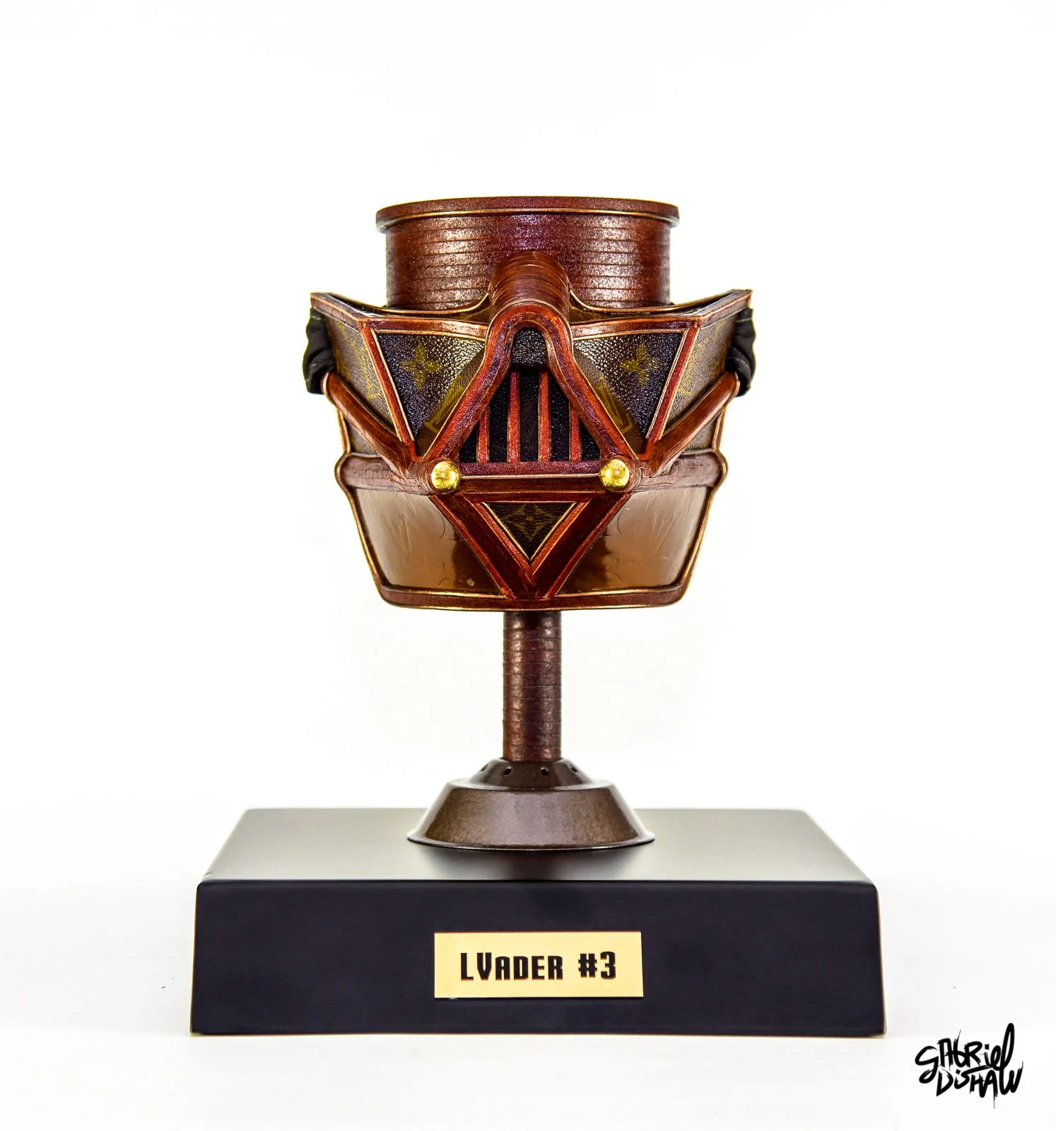 Gabriel-Dishaw-Dishaw-lvader-three-darth-vader-upcycled-luxury-mask-series-star-wars-01.jpg