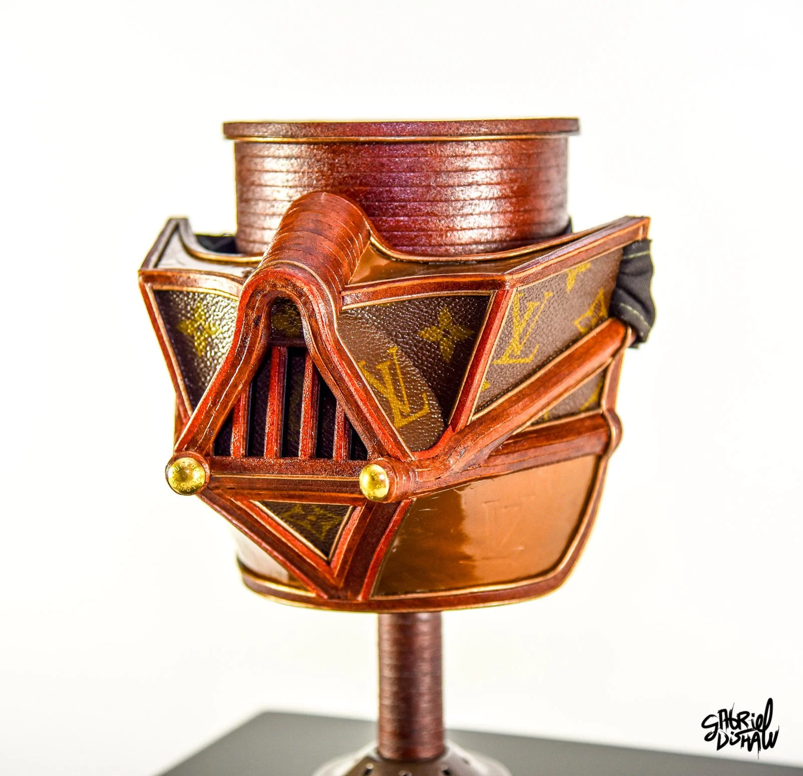 Gabriel-Dishaw-Dishaw-lvader-three-darth-vader-upcycled-luxury-mask-series-star-wars-08.jpg