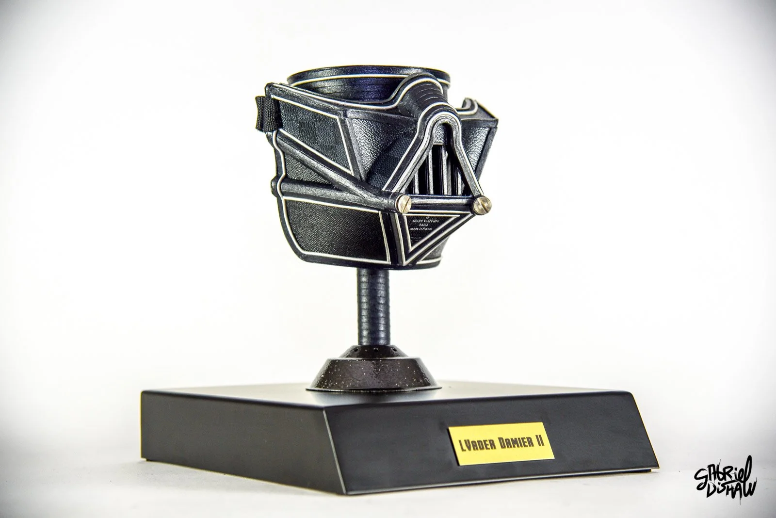 Gabriel-Dishaw-Dishaw-lvader-damier-two-darth-vader-upcycled-luxury-mask-series-star-wars-07.jpg