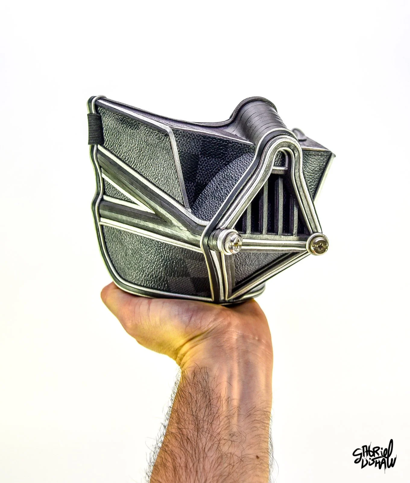 Gabriel-Dishaw-Dishaw-lvader-damier-three-darth-vader-upcycled-luxury-mask-series-star-wars-02.jpg