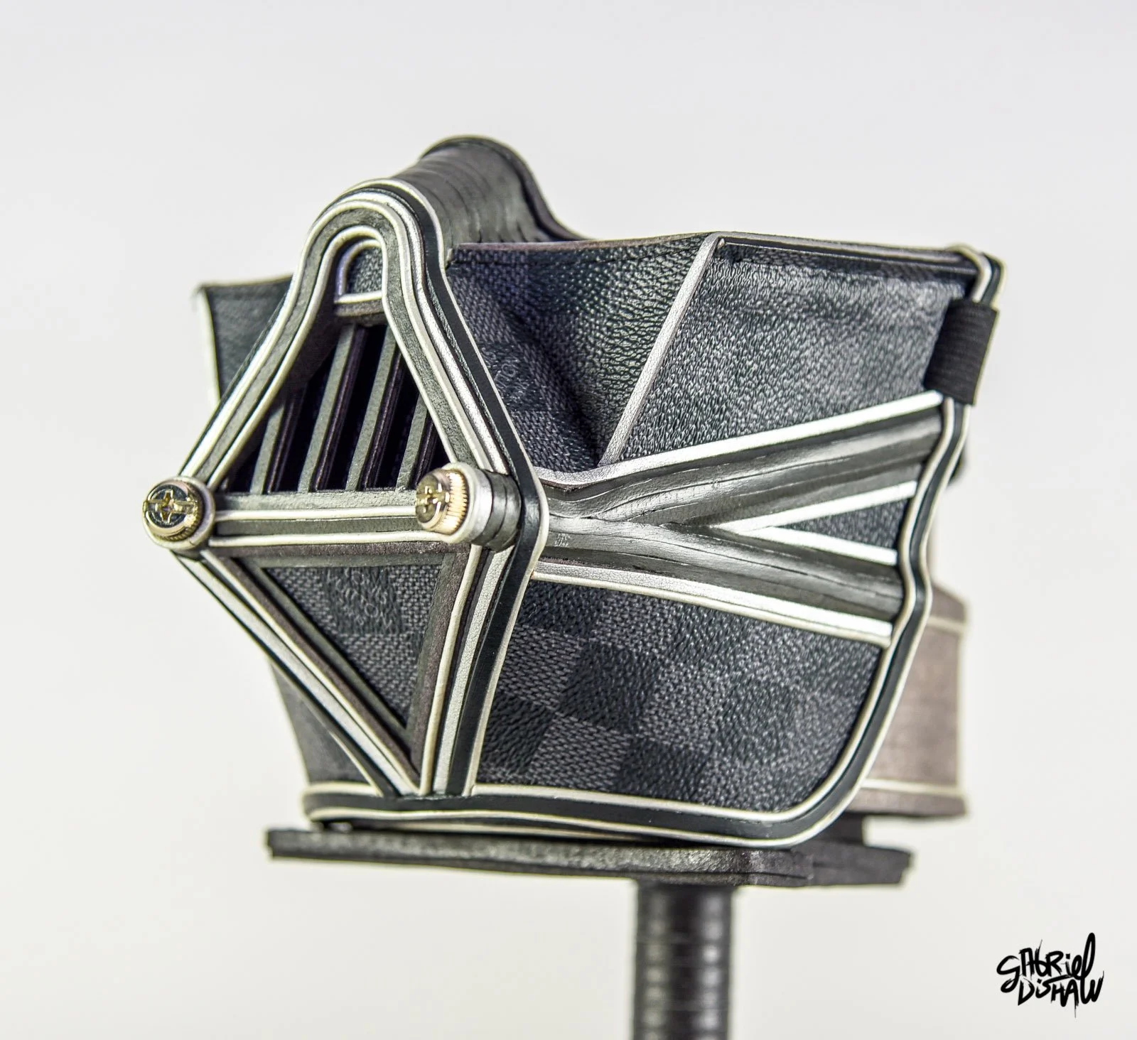 Gabriel-Dishaw-Dishaw-lvader-damier-three-darth-vader-upcycled-luxury-mask-series-star-wars-05.jpg