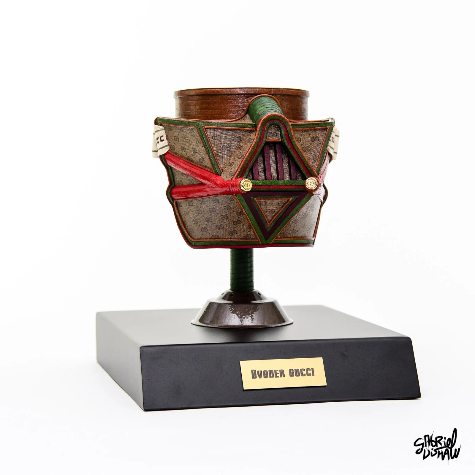 Gabriel-Dishaw-Dishaw-dvader-gucci-darth-vader-upcycled-luxury-mask-series-star-wars-03.jpg