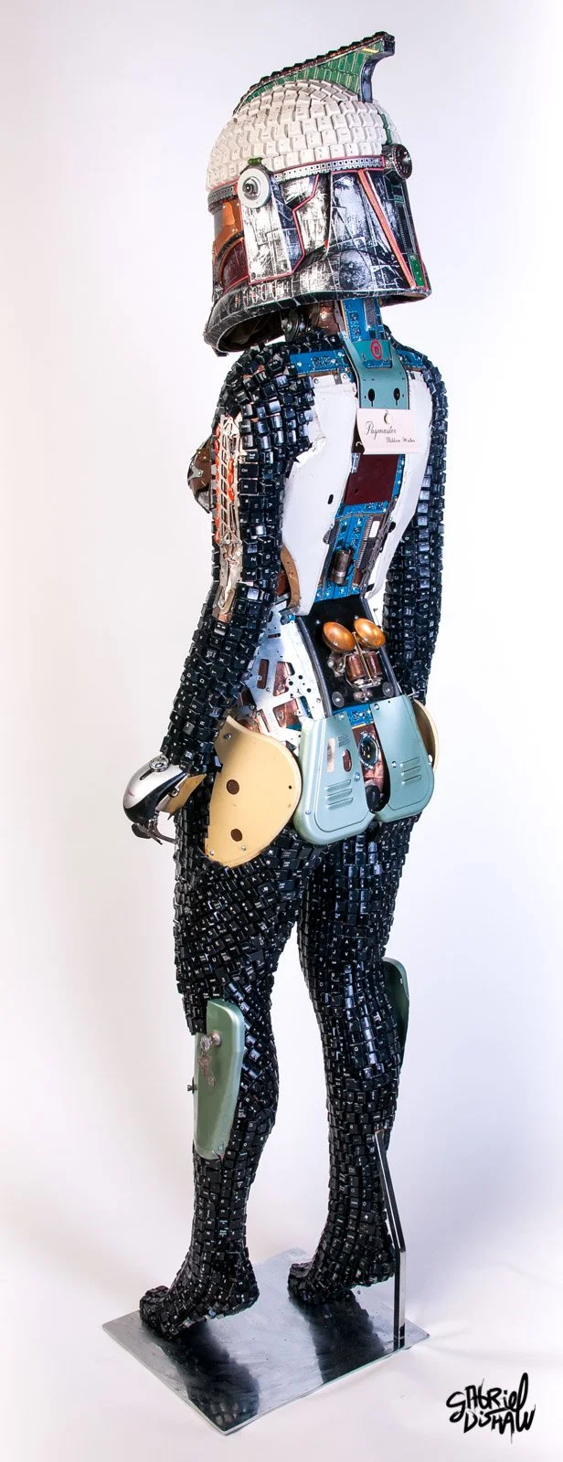 Gabriel-Dishaw-clone-fembot-star-wars-clone-trooper-robot-ewaste-upcycled-figurative-sculpture--14.jpg