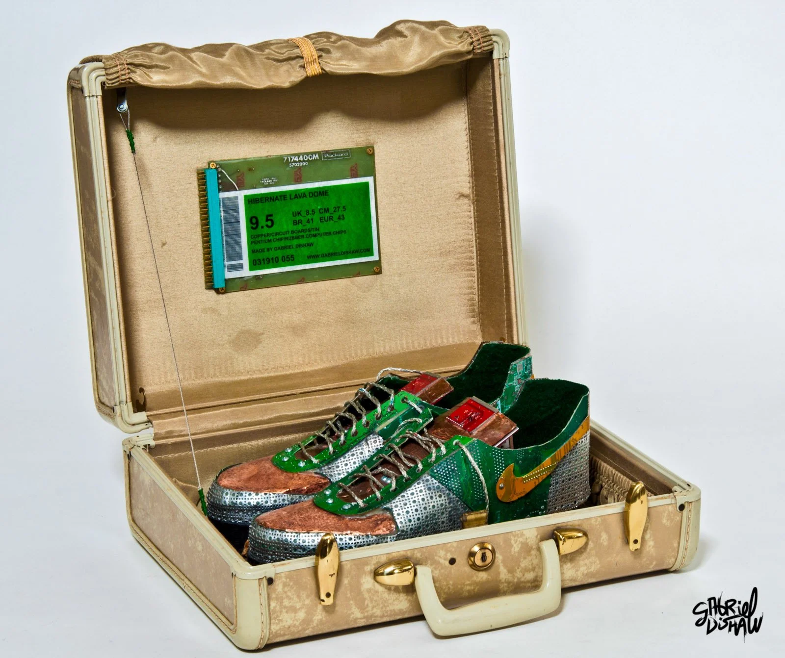 Gabriel-Dishaw-nike-hibernate-lava-dome-upcycled-ewaste-sneaker-sculpture-art--09.jpg